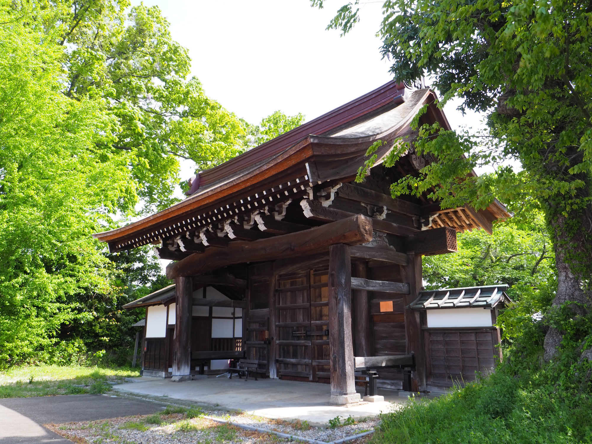 万葉集や北前船ゆかりの伏木で歴史散歩|勝興寺や万葉歴史館など見逃せない高岡の名所4選
