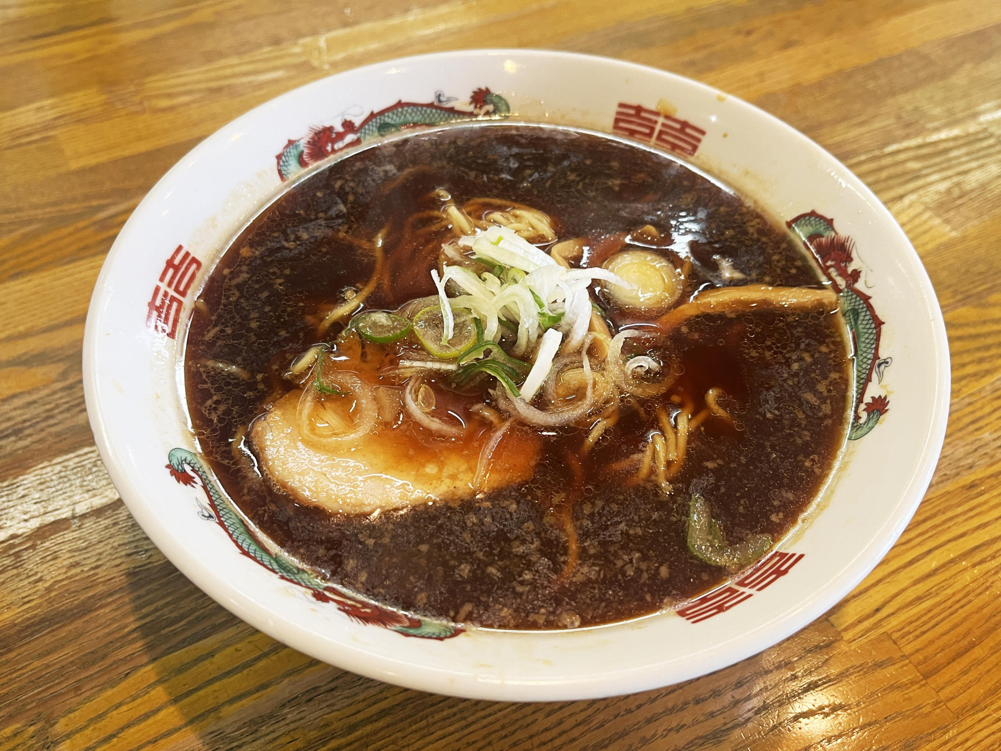 らーめん（870円）