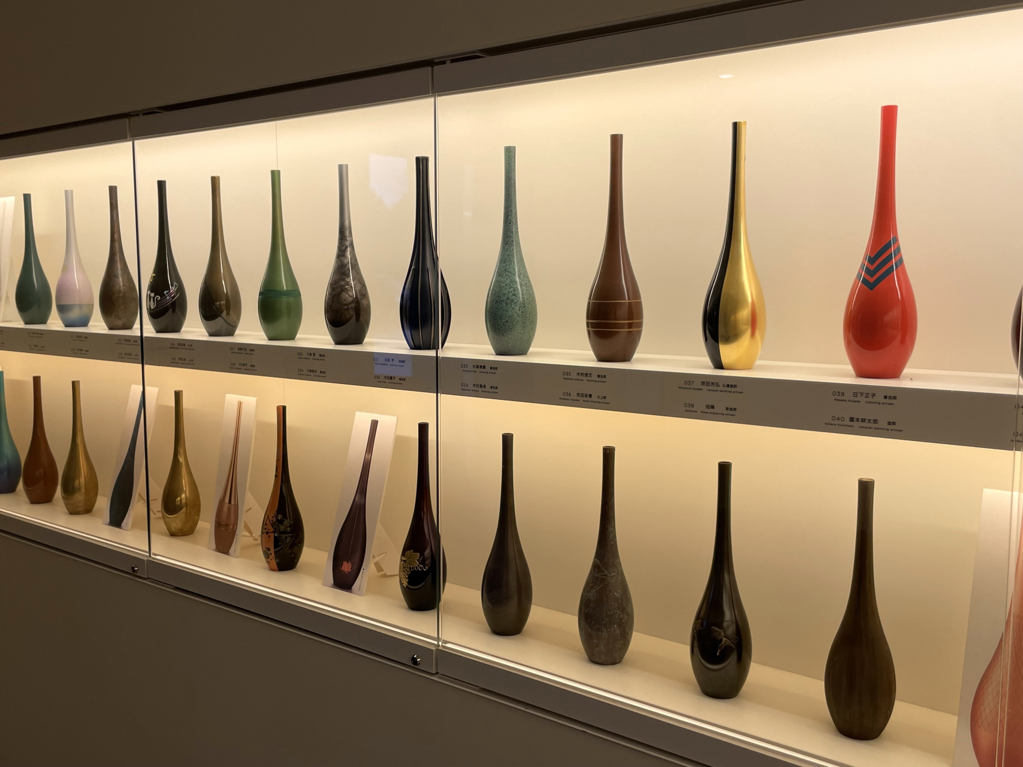 高岡の職人による個性豊かな作品