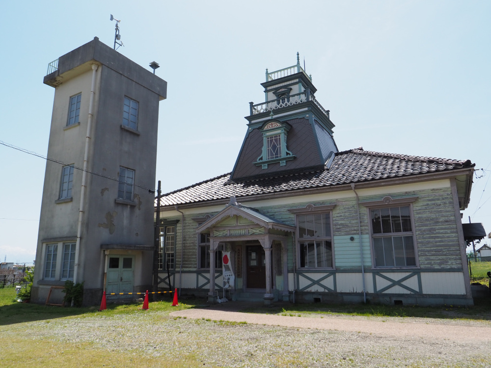 高岡市伏木気象資料館