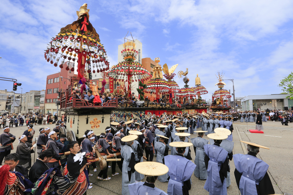 高岡御車山祭について