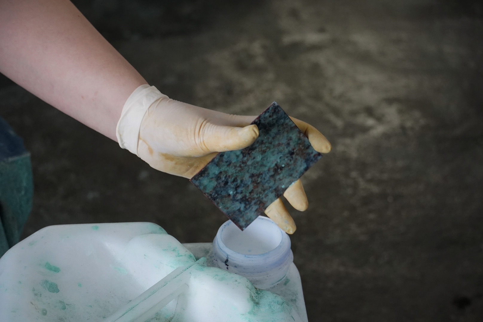 緑青（ろくしょう）が出てきた様子