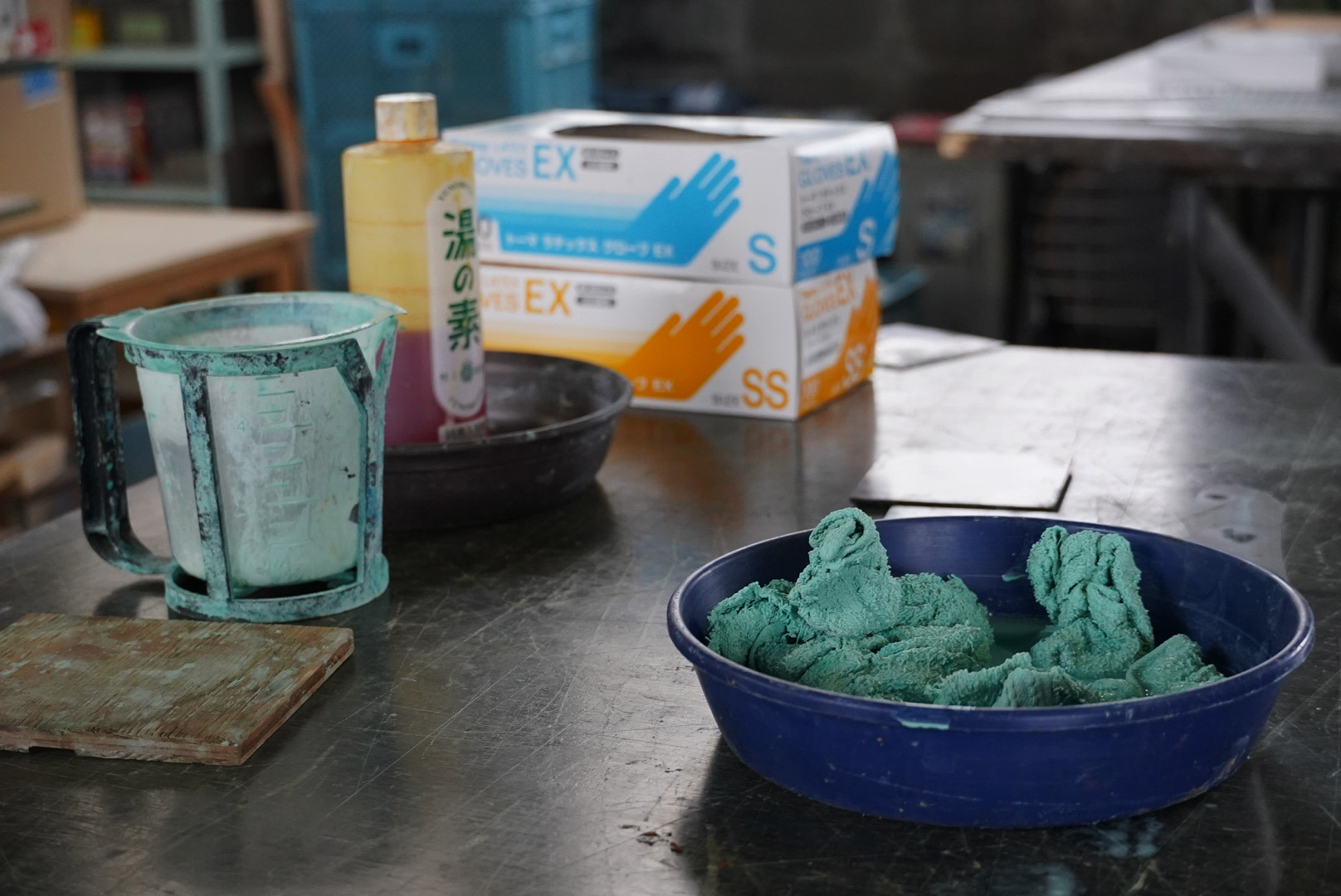 金属着色の道具たち