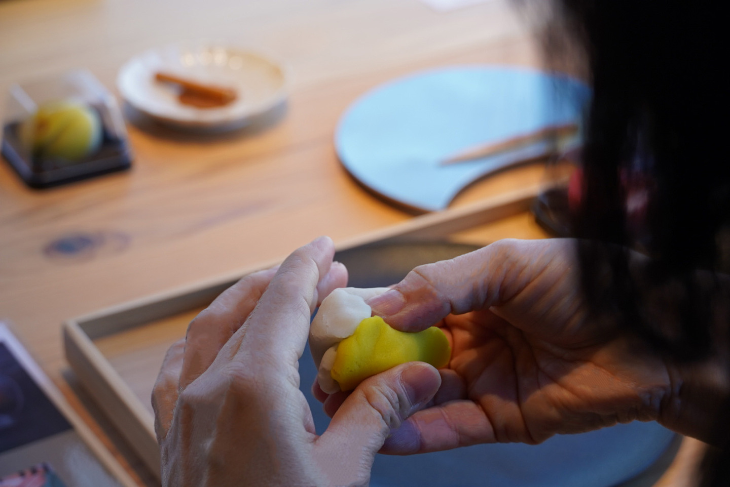 こねて...伸ばして...