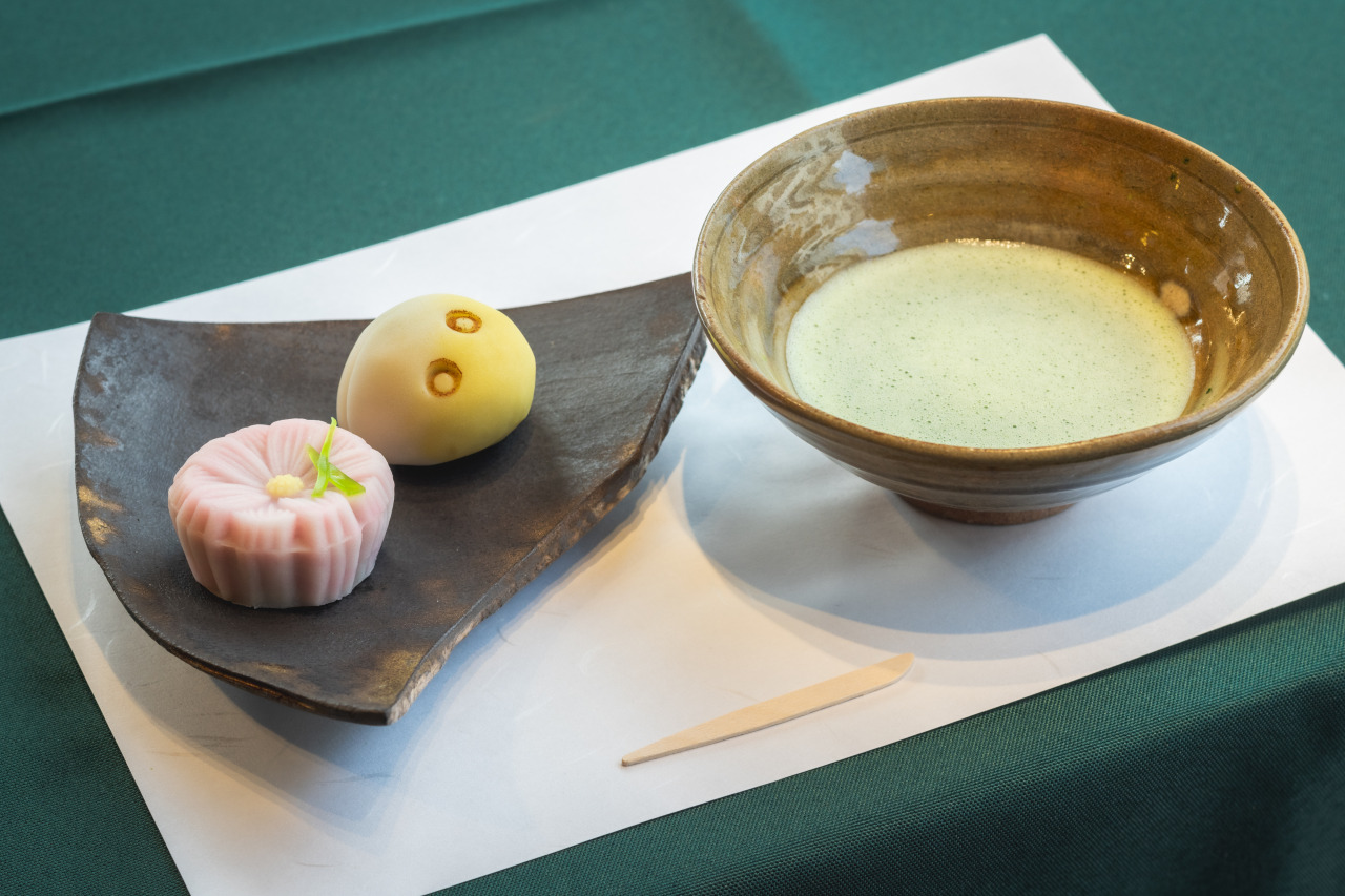 和菓子づくり体験・ お抹茶と和菓子実食