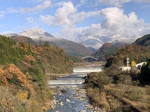 とやまビューポイント「芳見橋 から見る 本宮砂防堰堤」