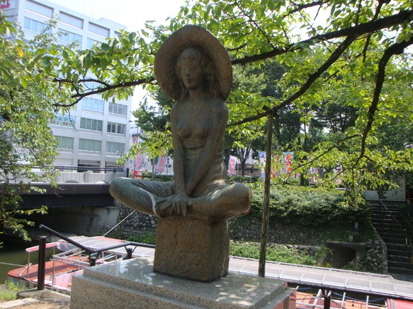 松川べりがいっそう豊かな空間に