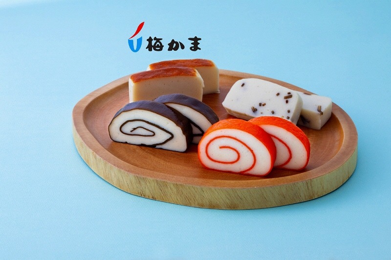 富山名産昆布巻かまぼこと赤巻かまぼこ