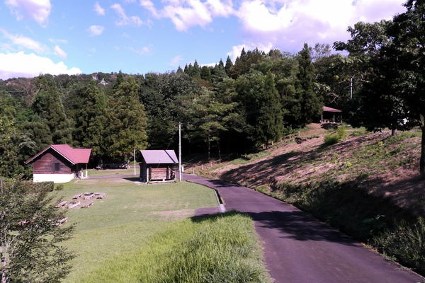 キャンプ場