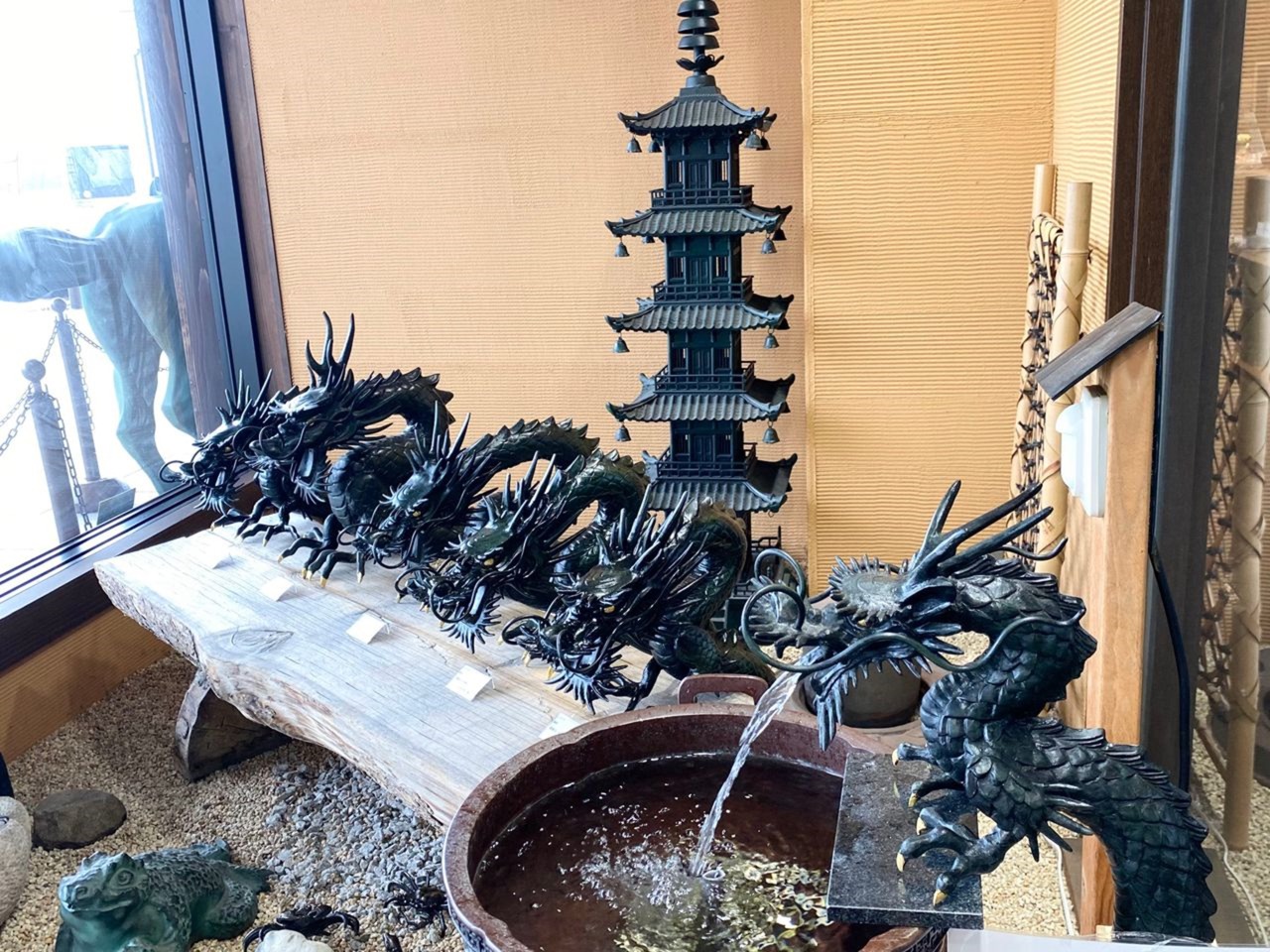 たくさんの銅器