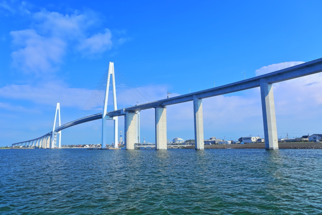新湊大橋