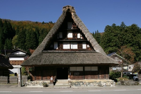 建物のみならず伝統芸能も楽しめる村上家