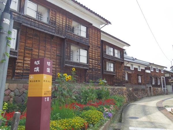 土蔵群「蔵回廊」