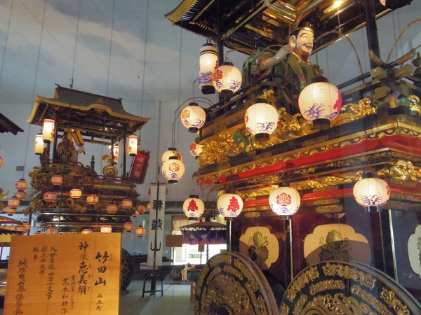 城端曳山会館