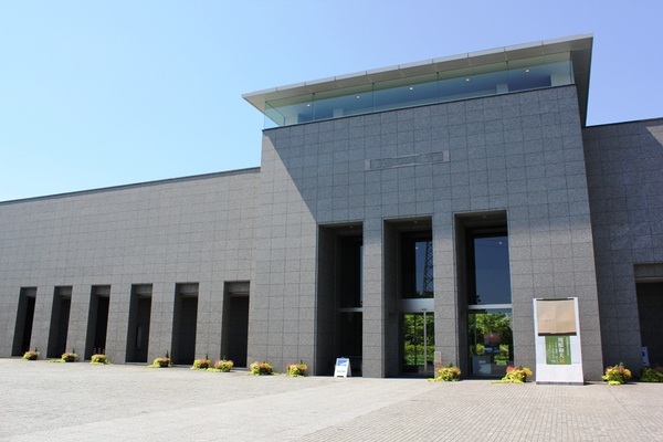 砺波市美術館
