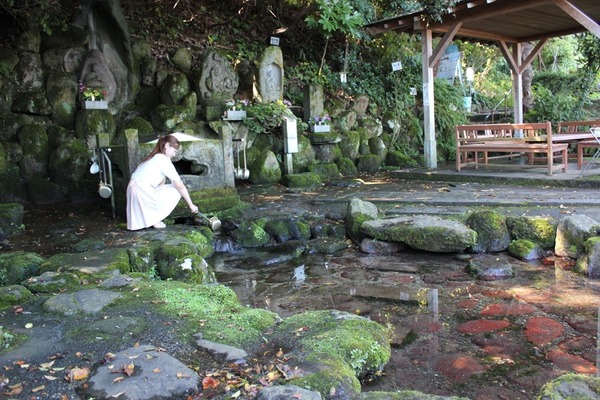 冷たくて気持ち良い湧水