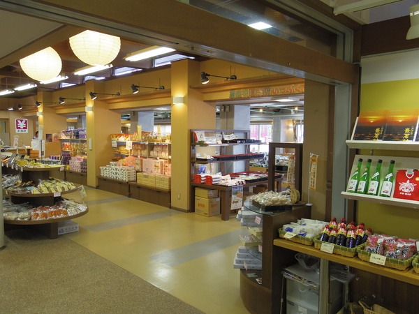 特産品や農産物の品ぞろえが豊富！