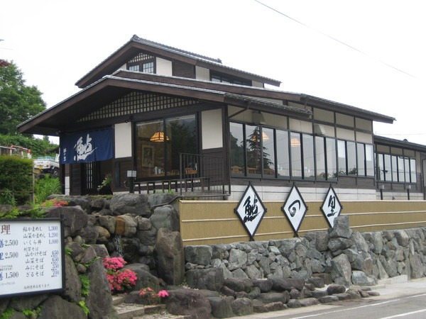 庄川沿いの鮎料理専門店