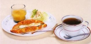 こだわりの珈琲とクロワッサンのモーニングセット