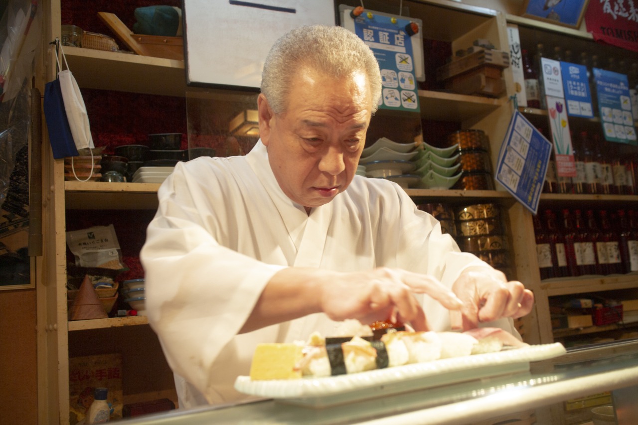 気さくな店主酒井さん。
