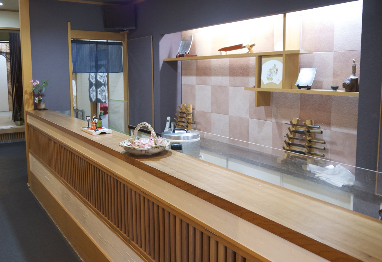 カウンター席は設けない座敷スタイルの店