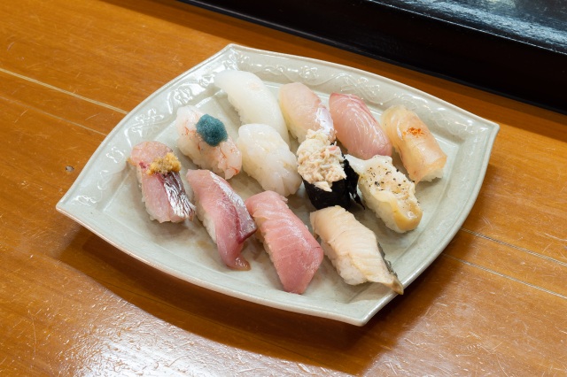 すし屋の城光