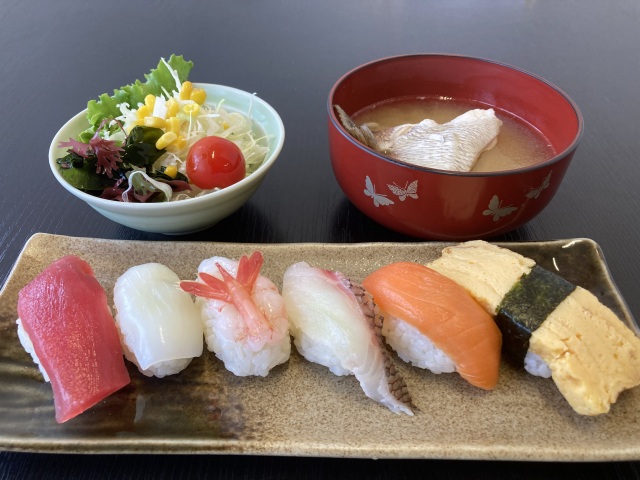 おすしやさん