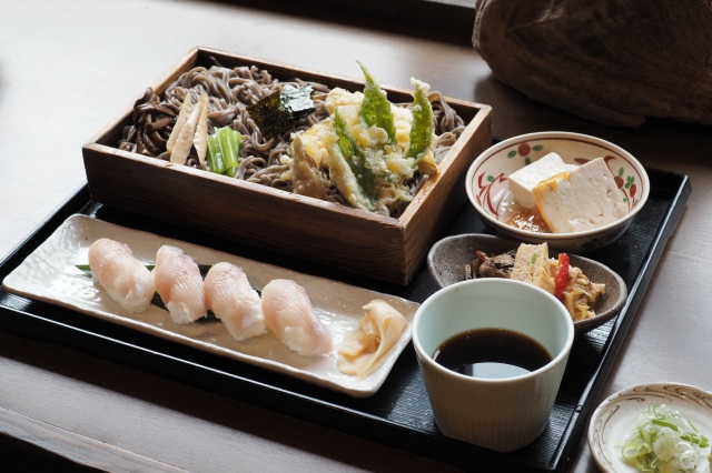 五箇山旬菜工房　いわな