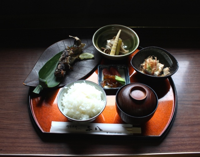 土産・食事処　天ぷら与八