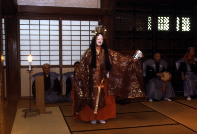 瑞龍寺燭光能