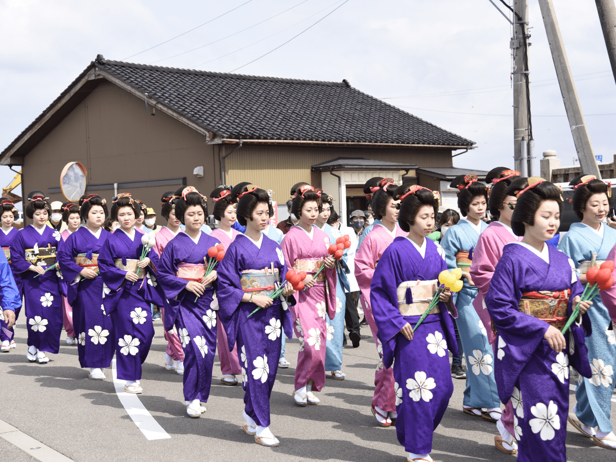 美しい女性が勢ぞろい