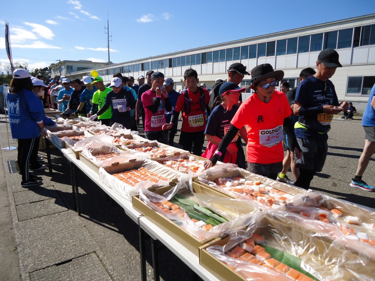 富山ならではの給食（ますずし）