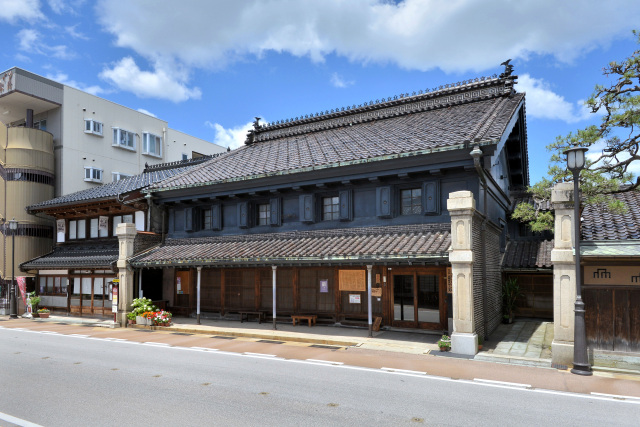 土蔵造りの商家「菅野家住宅」