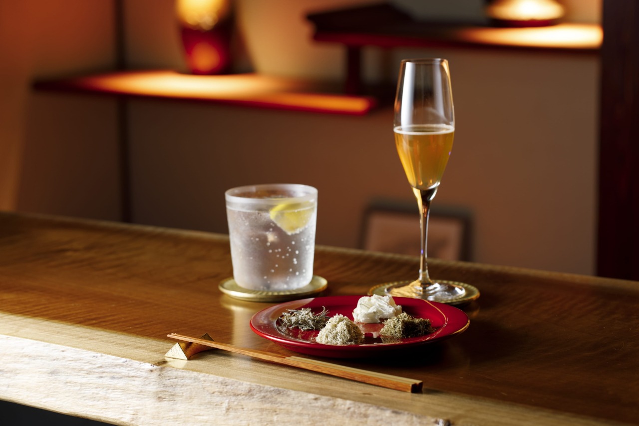 昆布を使ったドリンクや創作料理を味わえる