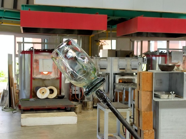 吹きガラス体験（富山ガラス工房）