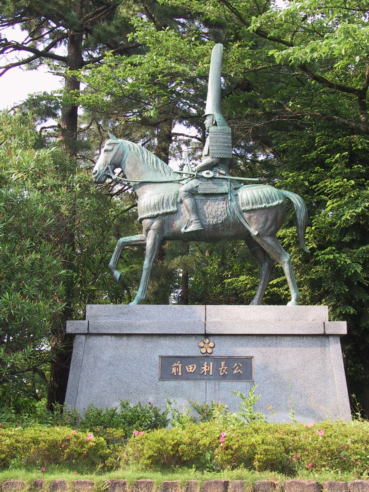 前田利長公像